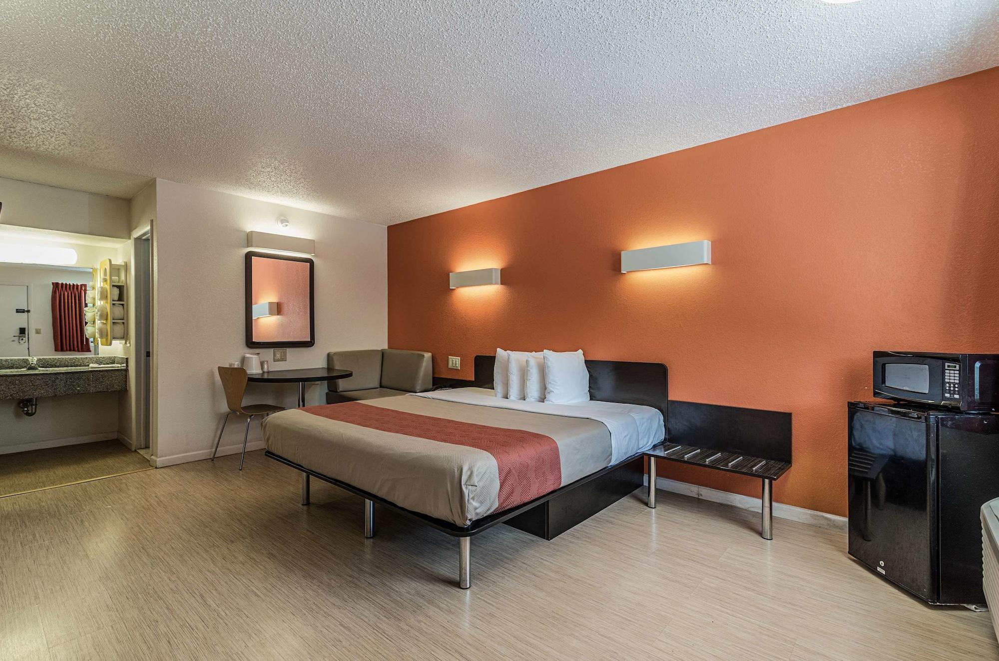 Motel 6-Albany, NY - Airport Exterior foto